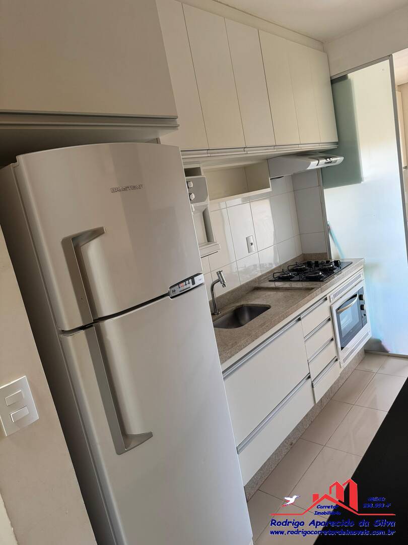 Apartamento à venda com 3 quartos, 128m² - Foto 2