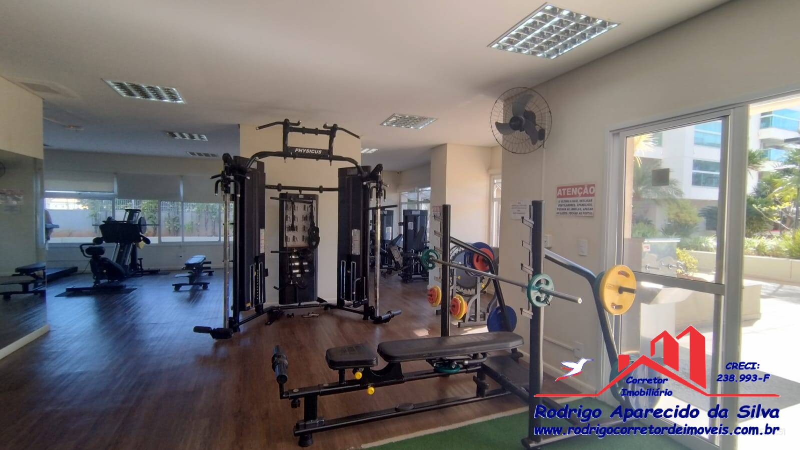 Apartamento à venda com 3 quartos, 128m² - Foto 28