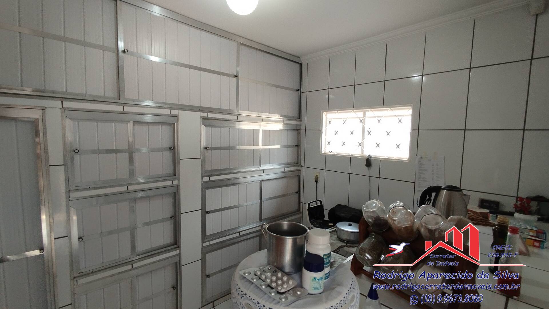 Casa à venda com 3 quartos, 250m² - Foto 4