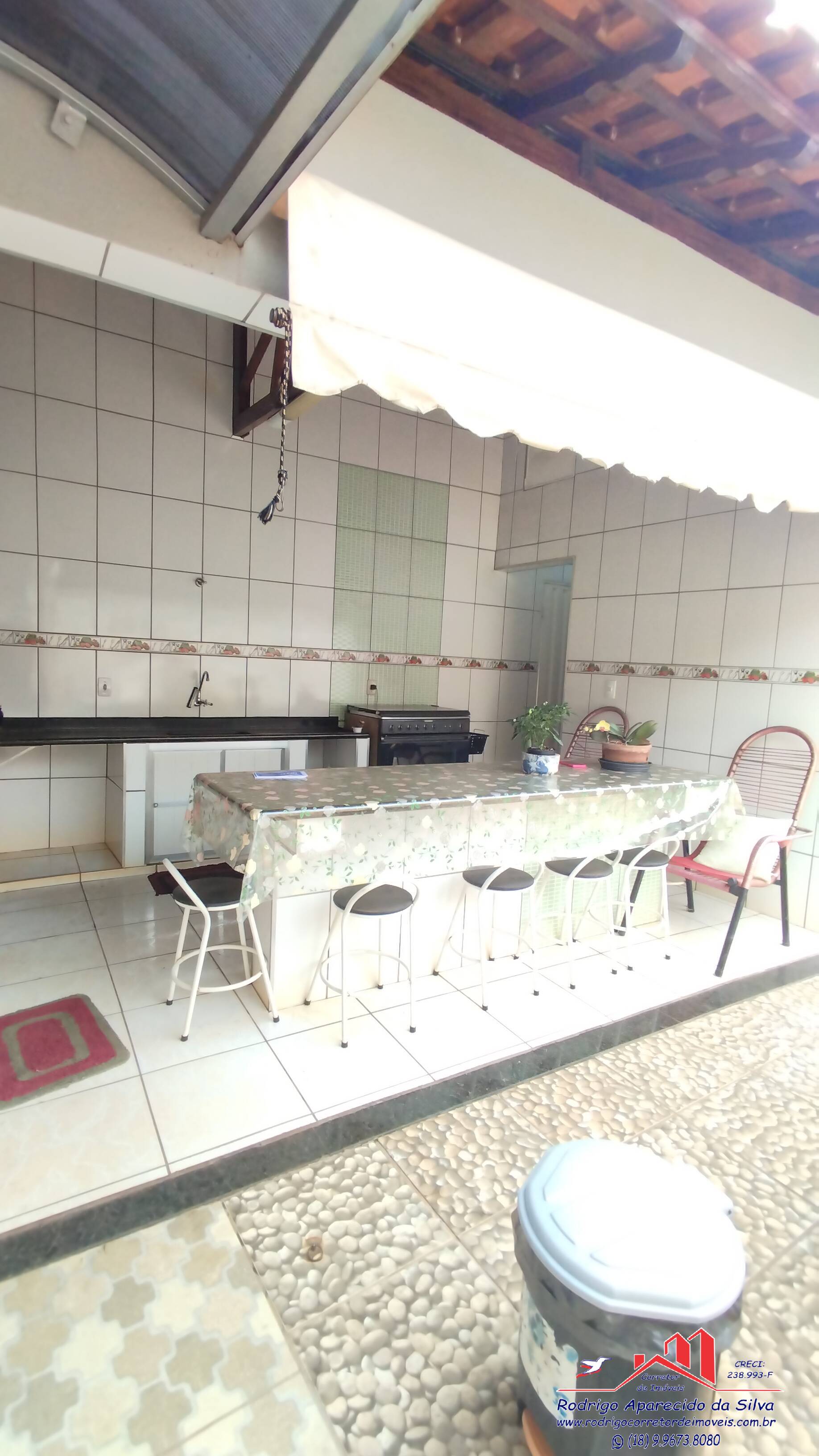 Casa à venda com 3 quartos, 250m² - Foto 9