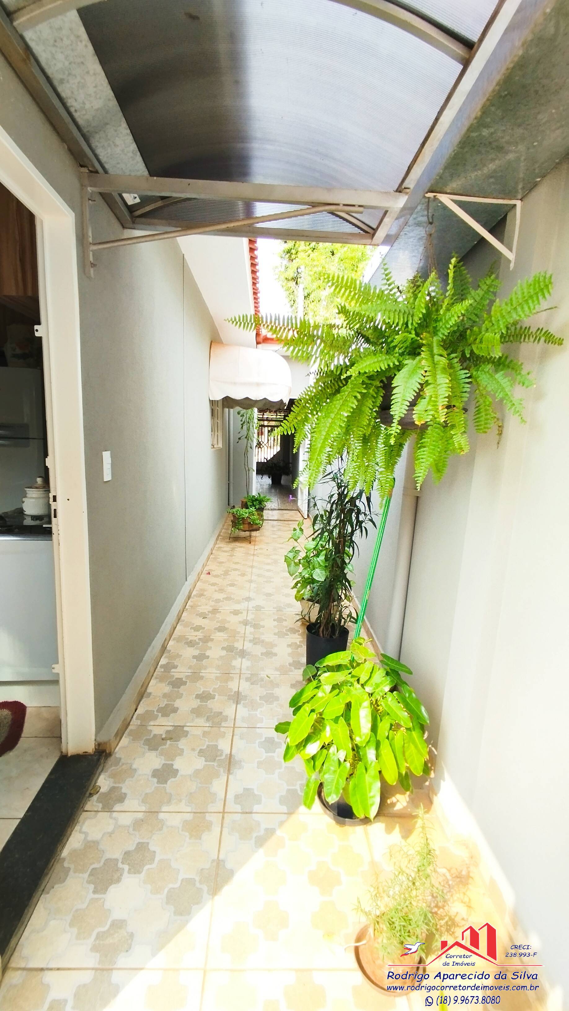 Casa à venda com 3 quartos, 250m² - Foto 11